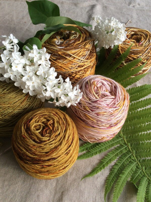 Touch Atout pelotes fil crochet tricot moutarde rose Accessoires mode fait main crochet tricot