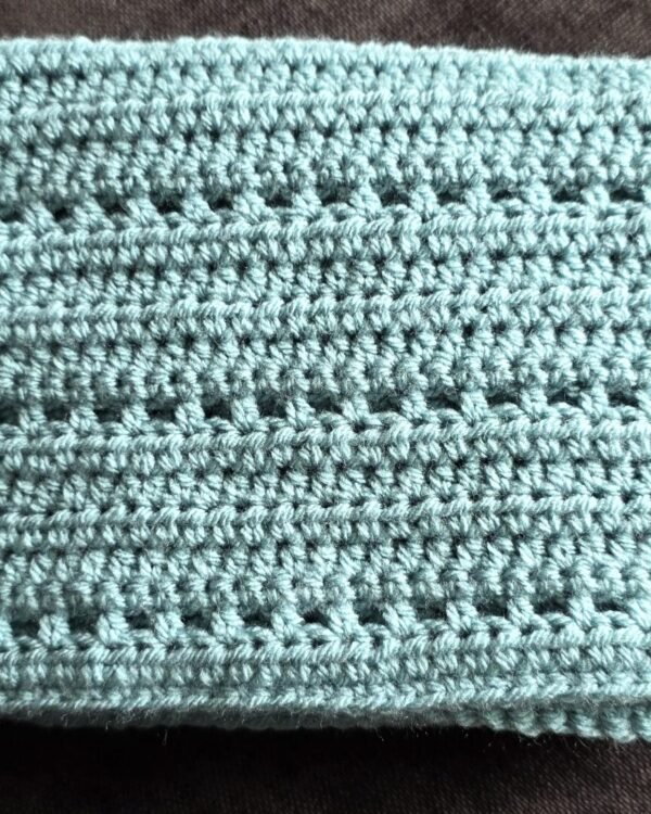 Accueil 18 Couverture bébé crochet Topaze